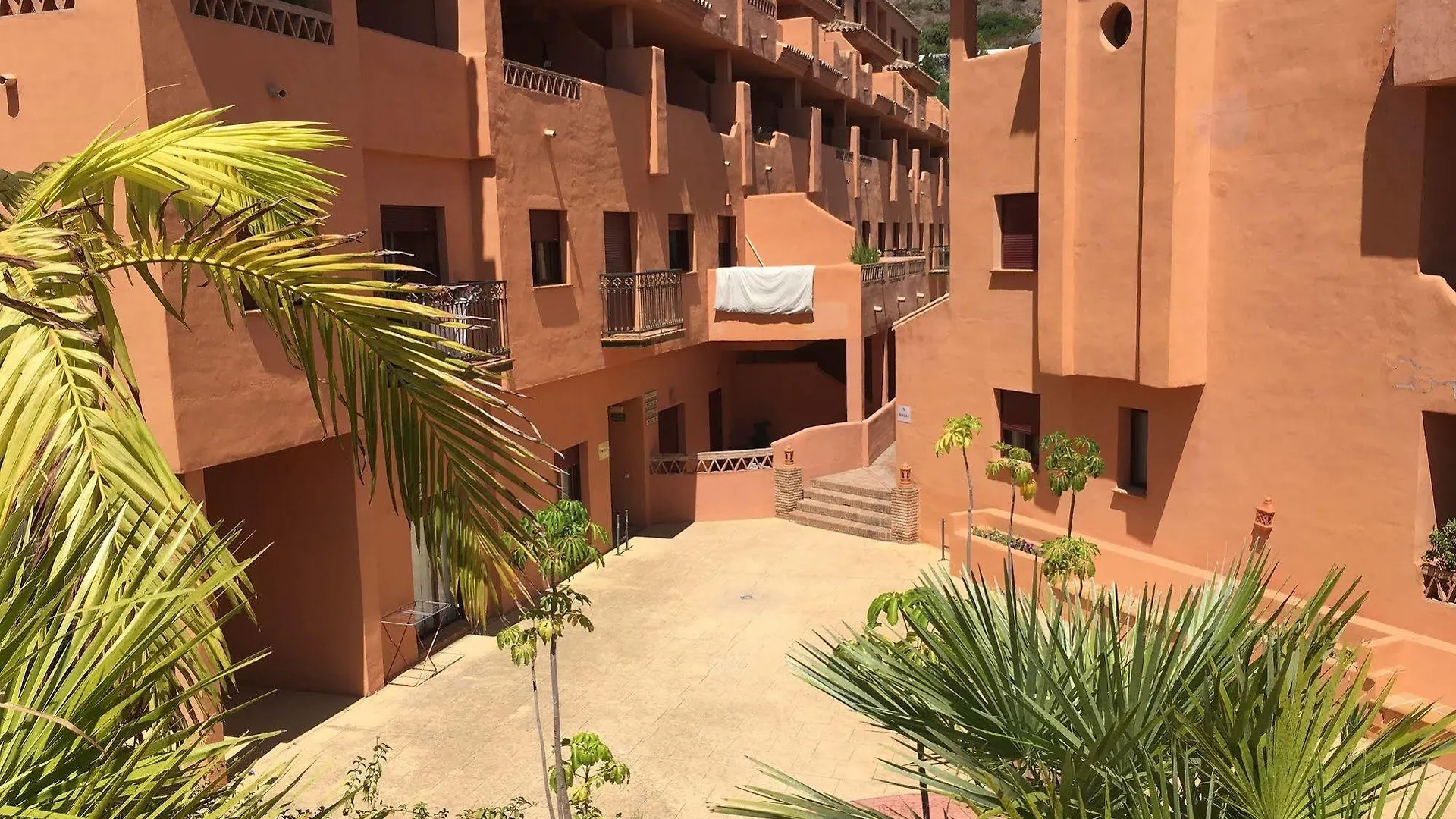 Royal Suites Marbella Бенахавис